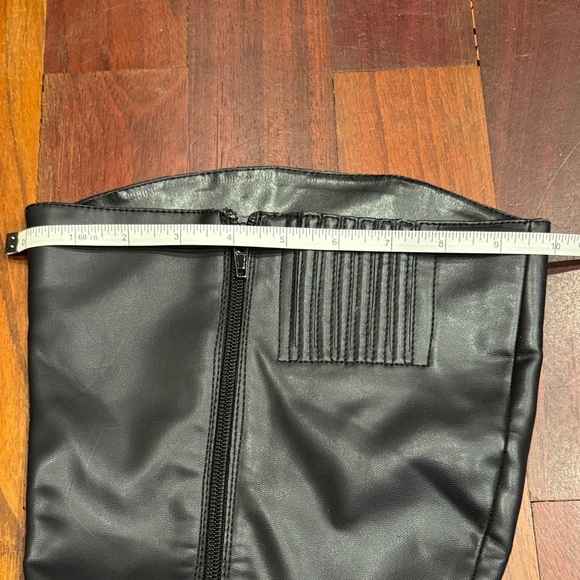 Easy Street Black Tall Boots Size 7.5 with plus plus calf size - Picture 5 of 5